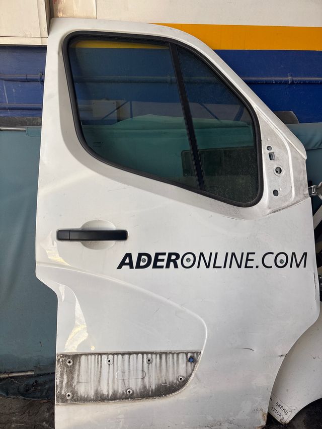 Puerta Derecha Renault Master