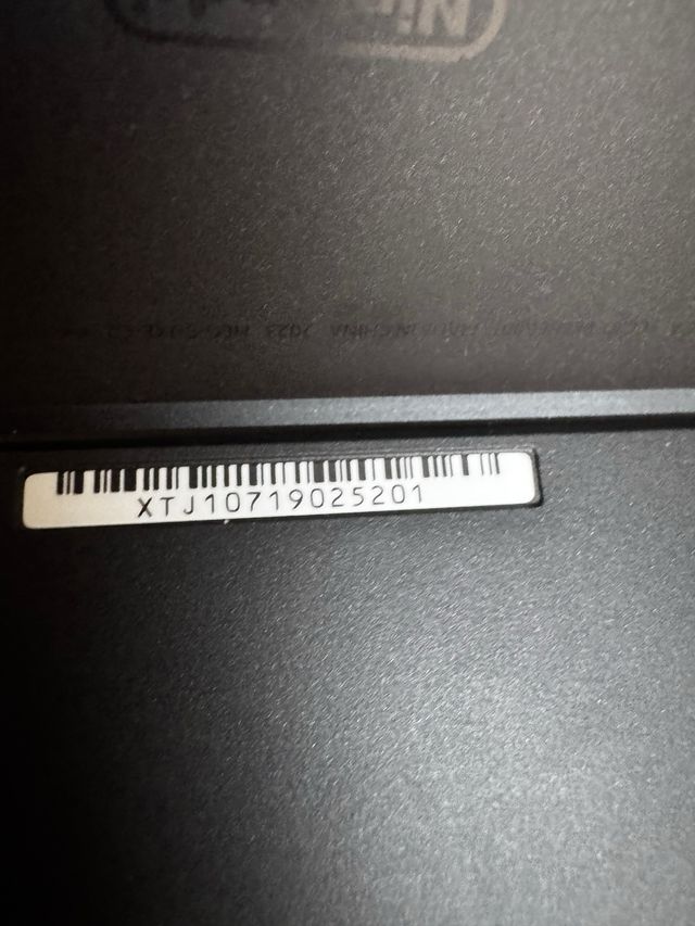 Nintendo Switch OLED come nuova con plastici