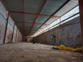 Naves industriales en venta.