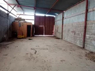 Naves industriales en venta.