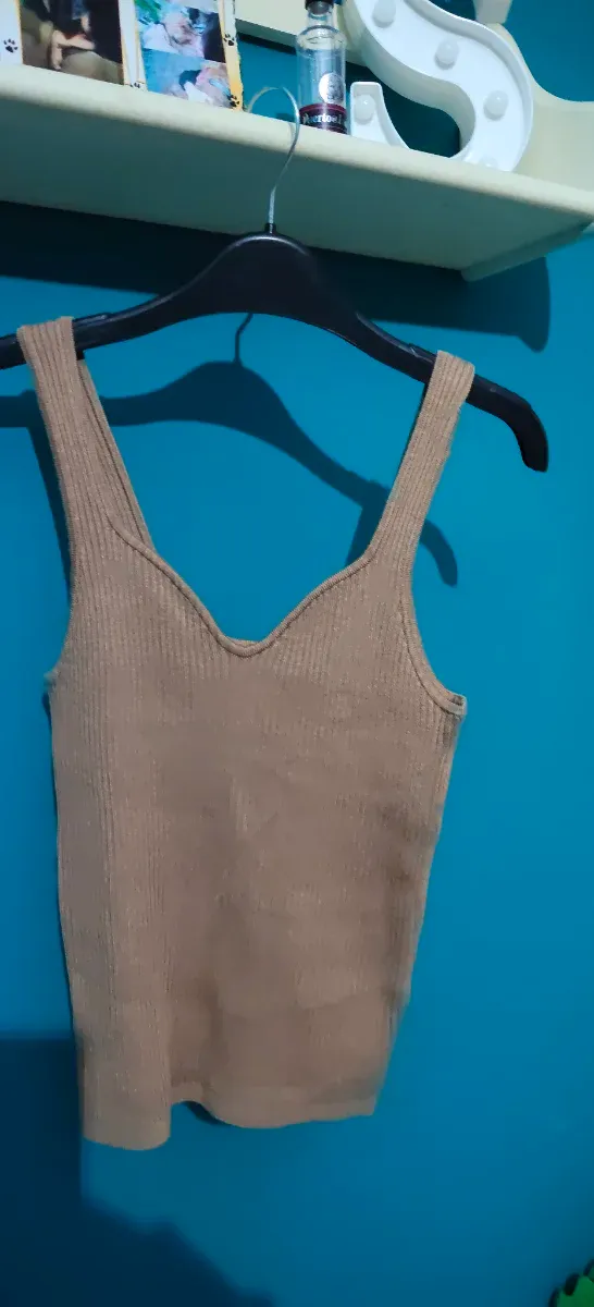 Camiseta de punto beige