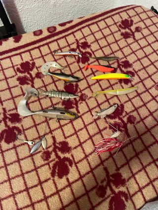 Lote señuelos pesca lucio