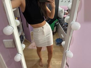 Falda blanca Stradivarius