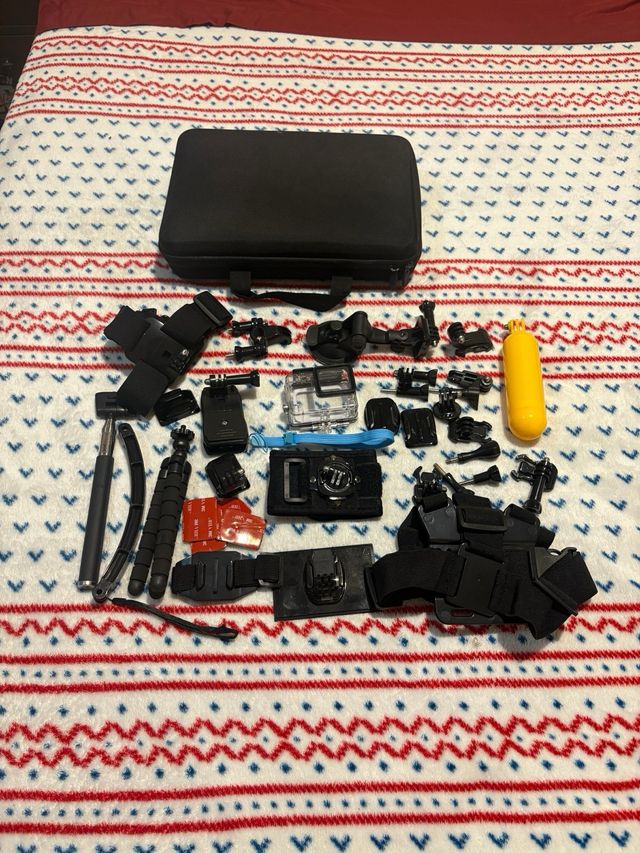 GoPro Hero 5 Black + Accessori