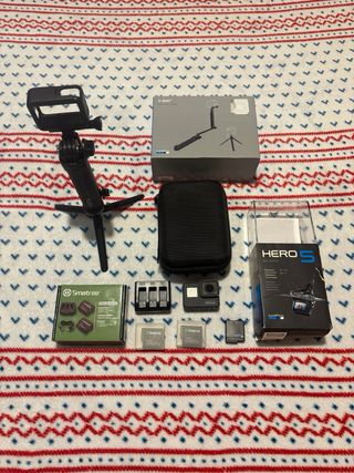 GoPro Hero 5 Black + Accessori
