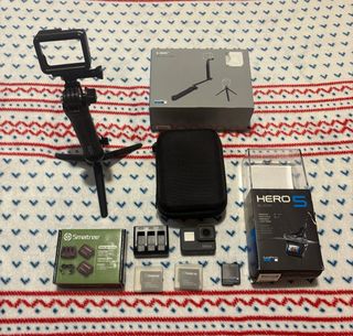 GoPro Hero 5 Black + Accessori