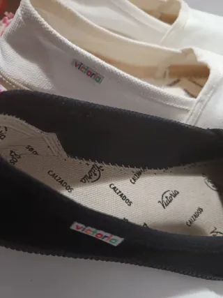 2 pares de Zapatillas Victoria Talla 37
