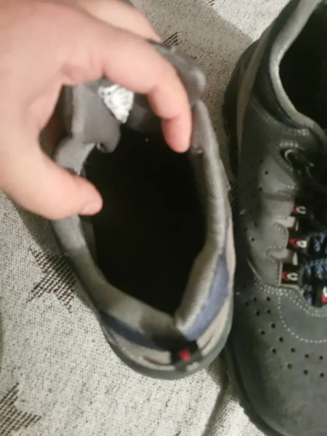 Zapatos de trabajo con punta de acero