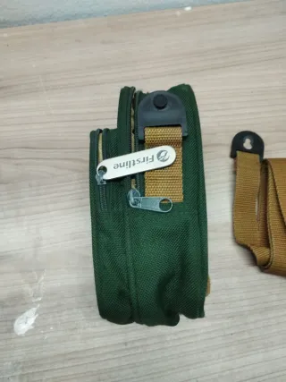 Funda para cámara o prismáticos verde