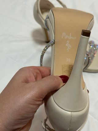 Sandalias de Novia Menbur Beige y Plata