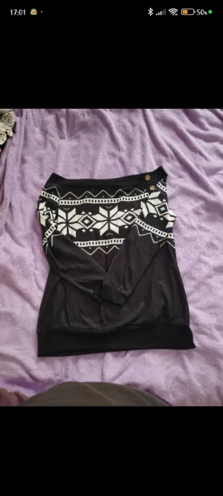 Maglia spalle scoperte con fantasia