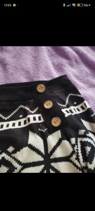 Maglia spalle scoperte con fantasia