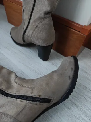 Botas altas de piel