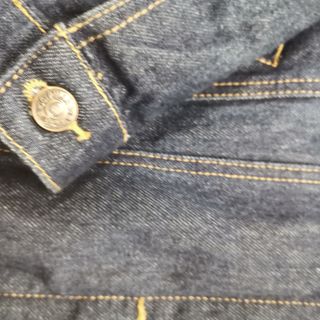 Chaqueta vaquera Pull and Bear con borrego