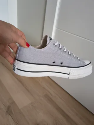 Converse con plataforma talla 41 color gris