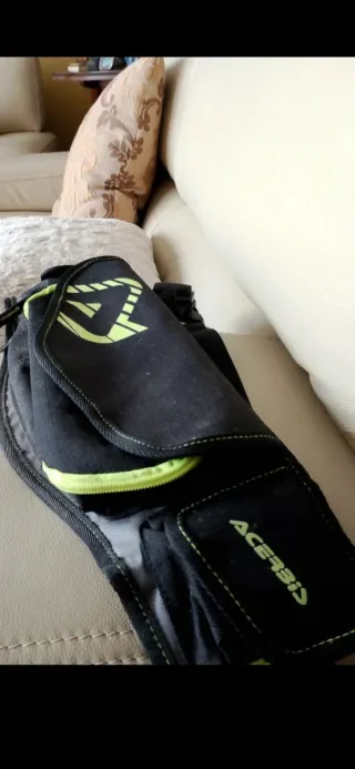 Riñonera Acerbis Negra y Verde