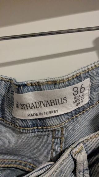 Shorts vaqueros doblados