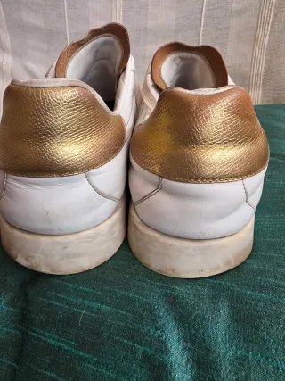 Zapatillas Dolce & Gabbana Blancas y Doradas