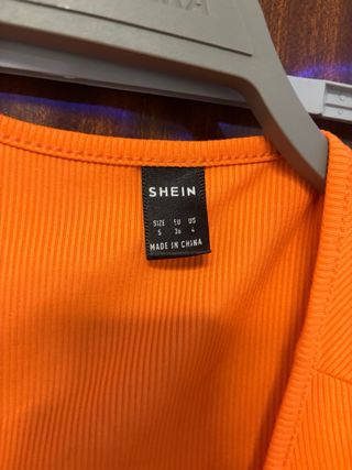 Top Naranja Cruzado Manga Corta