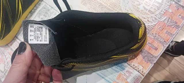 Zapatillas Joma Fútbol Sala Negras y Amarillas