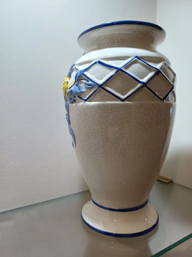 Jarrón Cerámica Diseño Floral Azul y Amarillo