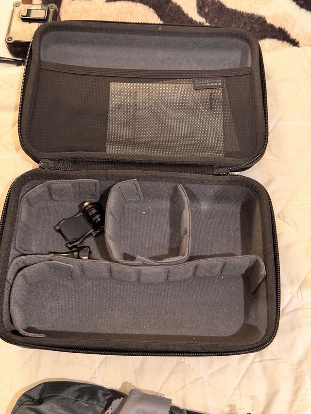 GoPro Hero 7 Black + Acessórios