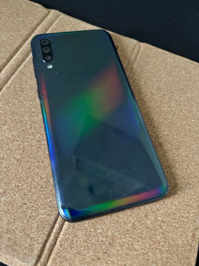 Samsung A50