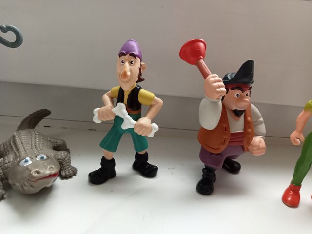 Figuras Disney Jake e os Piratas Gancho Peter Pan