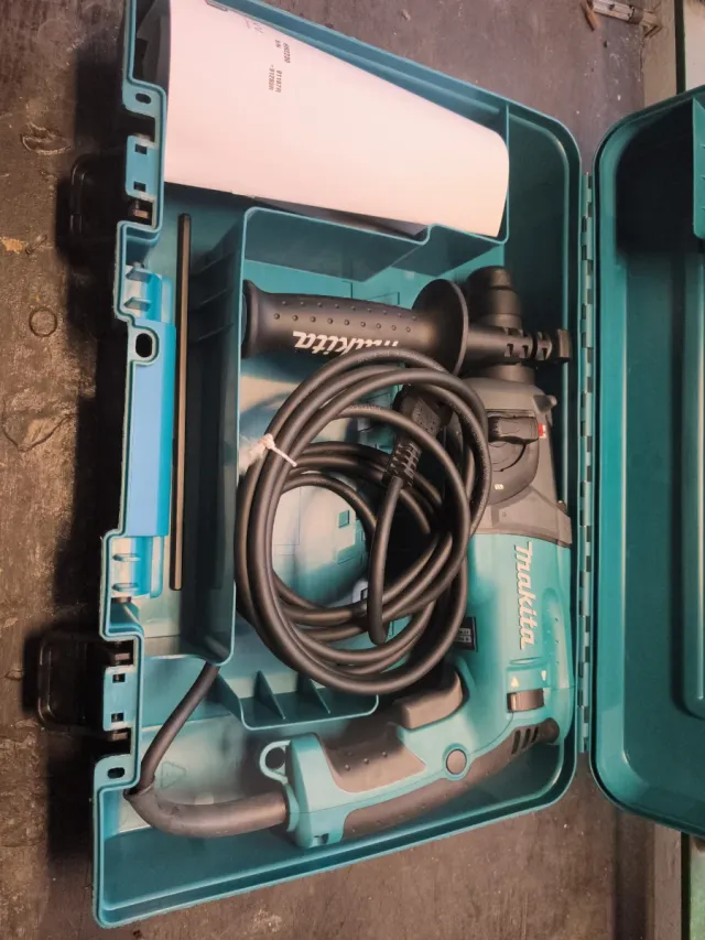 Makita HR2230 Martillo Perforador