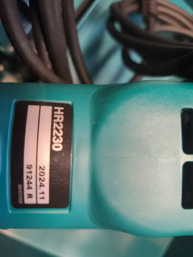 Makita HR2230 Martillo Perforador