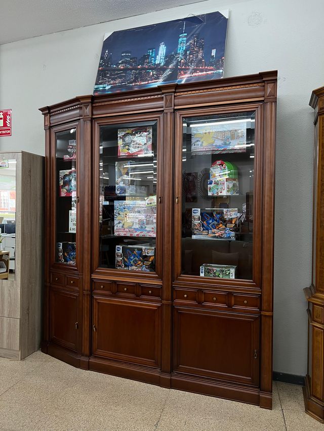 Mueble de salón madera oscura