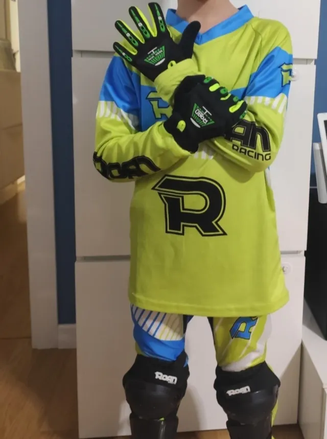 Equipación Cross Niño ROAN Talla 7-8 años