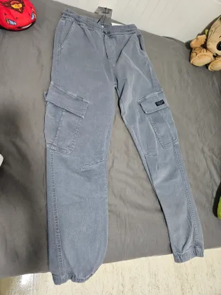 2 Pantalones Cargo Niño. Nuevos. Talla 13-14