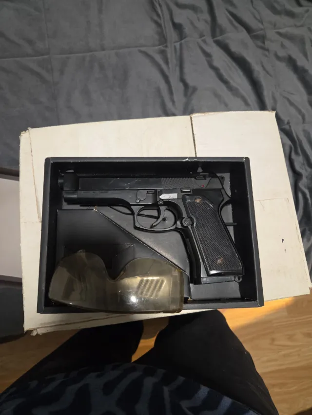 Pistola de Juguete Negra