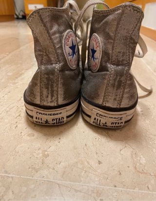 Converse plateadas