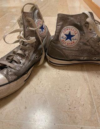 Converse plateadas
