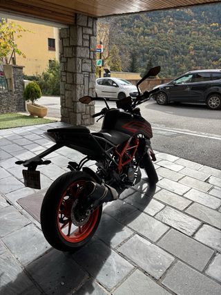 KTM 125 Duke Negra