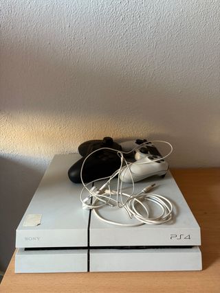 PS4 500GB + Mando Blanco