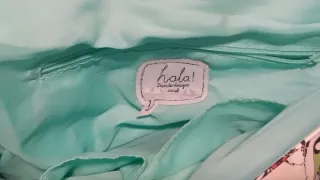 Bandolera negra con estampado de pájaros