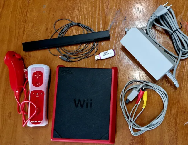 Consola Nintendo Wii Mini Roja y Negra Completa