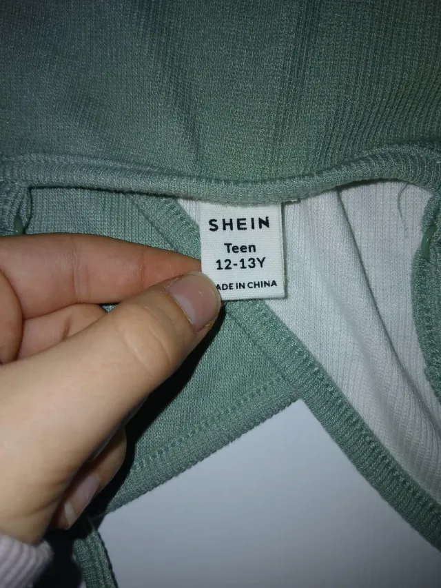 Top cruzado verde y blanco