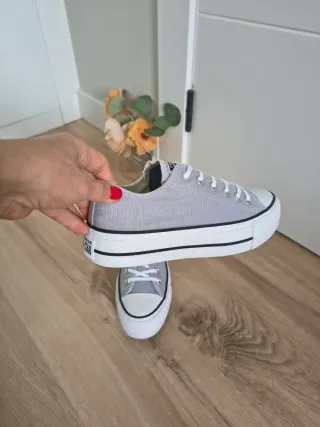 Converse con plataforma talla 39 color gris