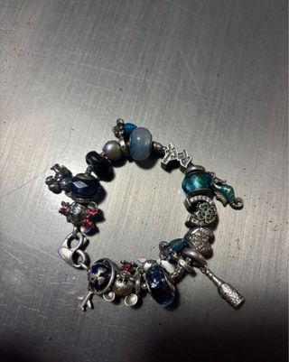 Apple Watch 7 GPS + Pulsera Pandora negociable