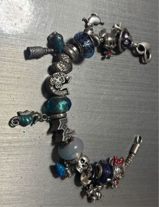 Apple Watch 7 GPS + Pulsera Pandora negociable