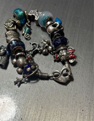 Apple Watch 7 GPS + Pulsera Pandora negociable