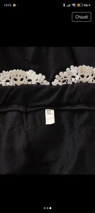 Maglia nera manica lunga con pizzo