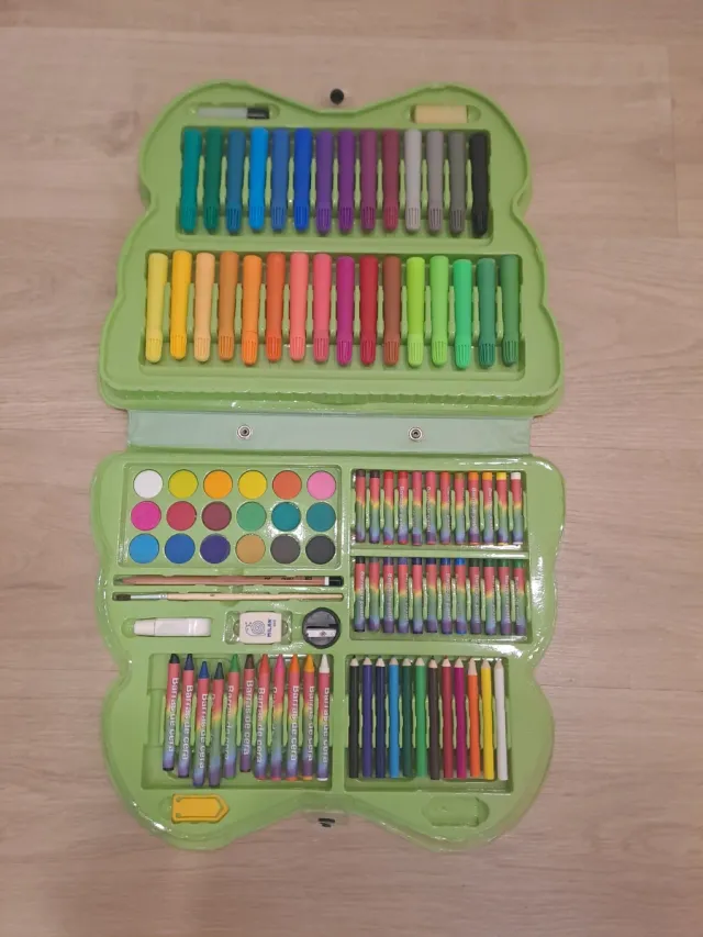 Astuccio farfalla di pitture