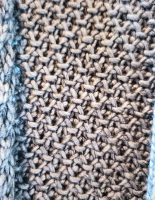 Chaleco gris de punto