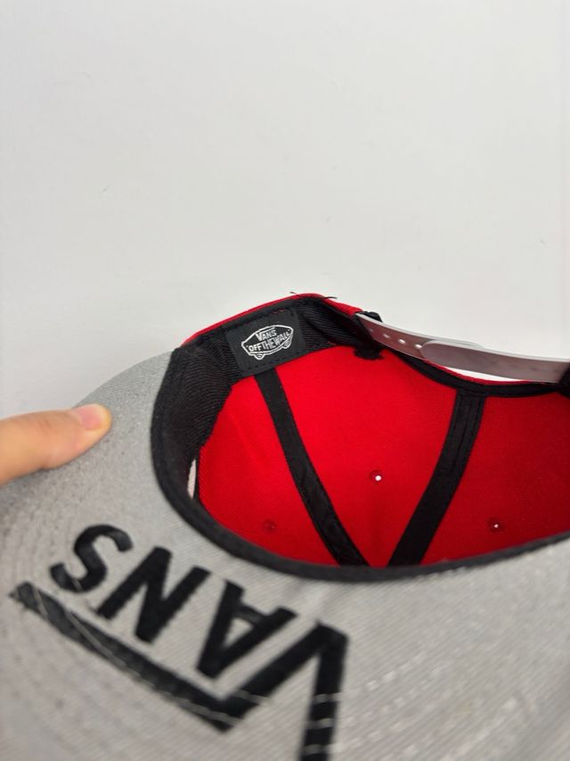 Gorra Vans Snapback Roja/Gris Los Angeles