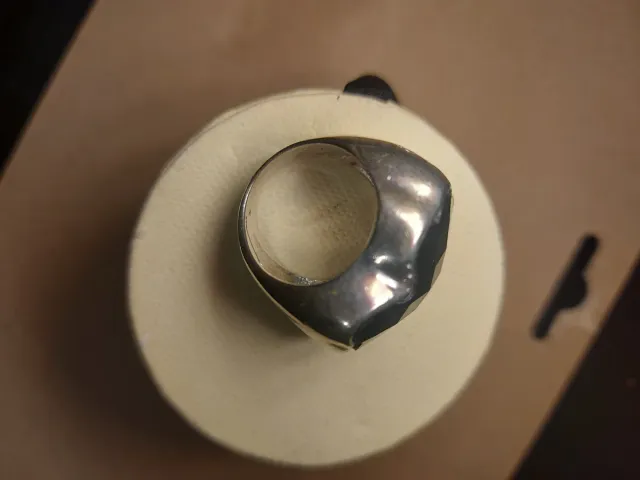 Anillo Oso Negro plateado